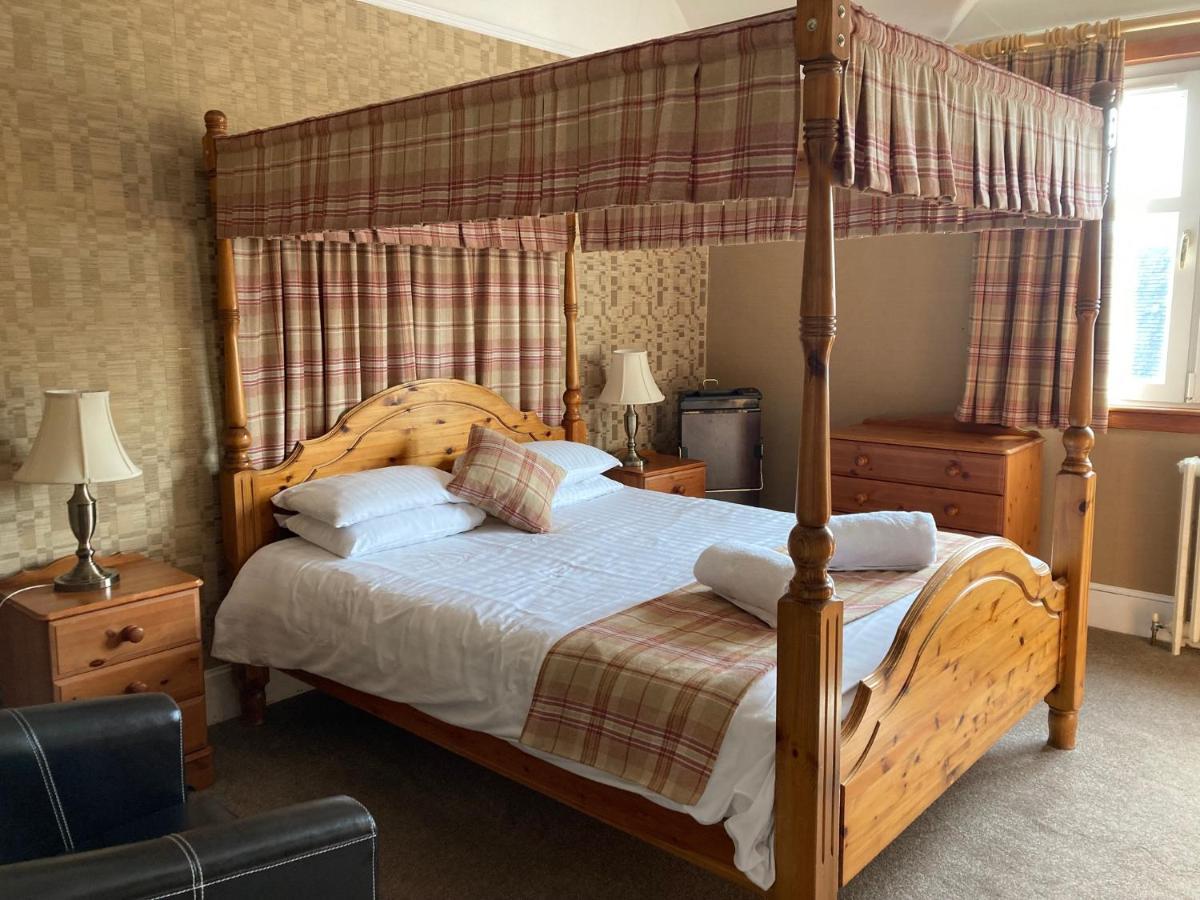 The Panmure Arms Hotel Edzell 外观 照片