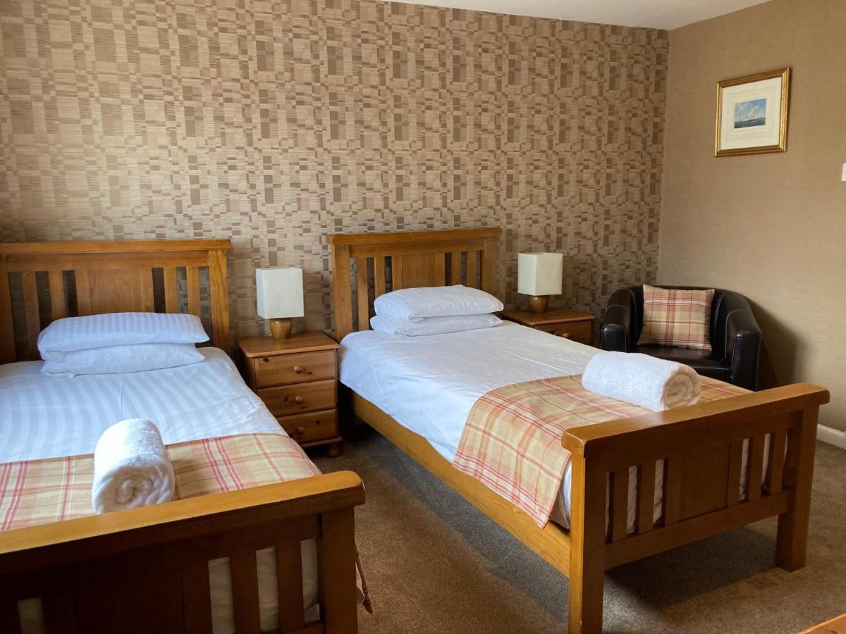 The Panmure Arms Hotel Edzell 外观 照片